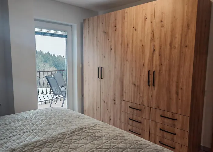 Apartma Pod Tremi Kralji Apartment *